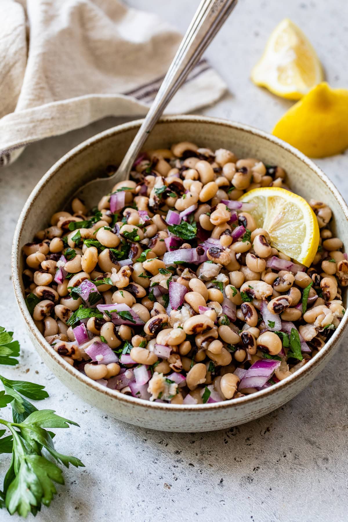 Salade de pois aux yeux noirs