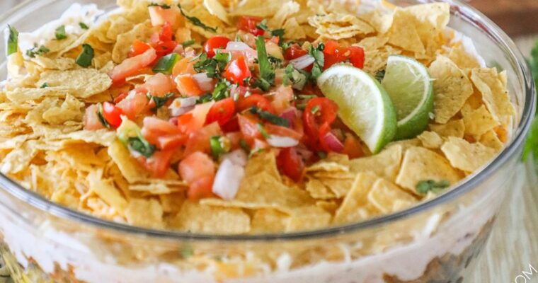 Salade Taco en couches · Recettes familiales faciles