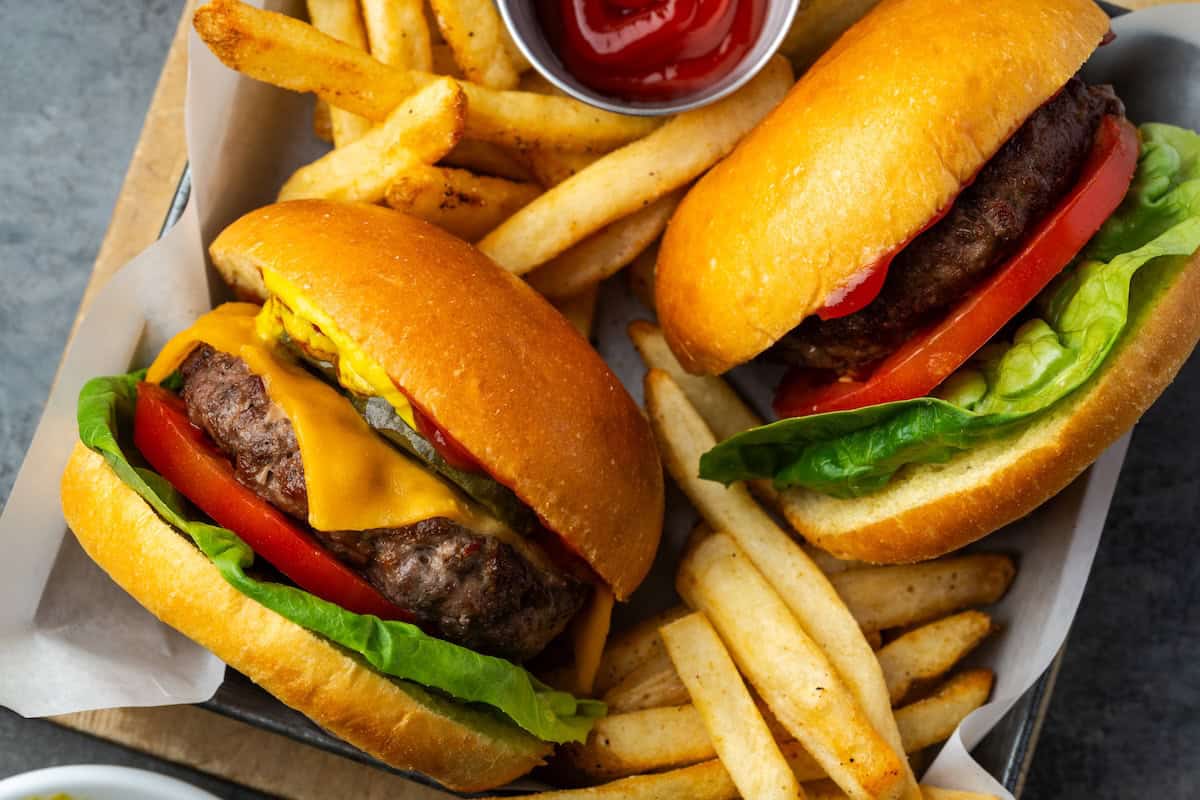 Air fryer burgers 10.jpg