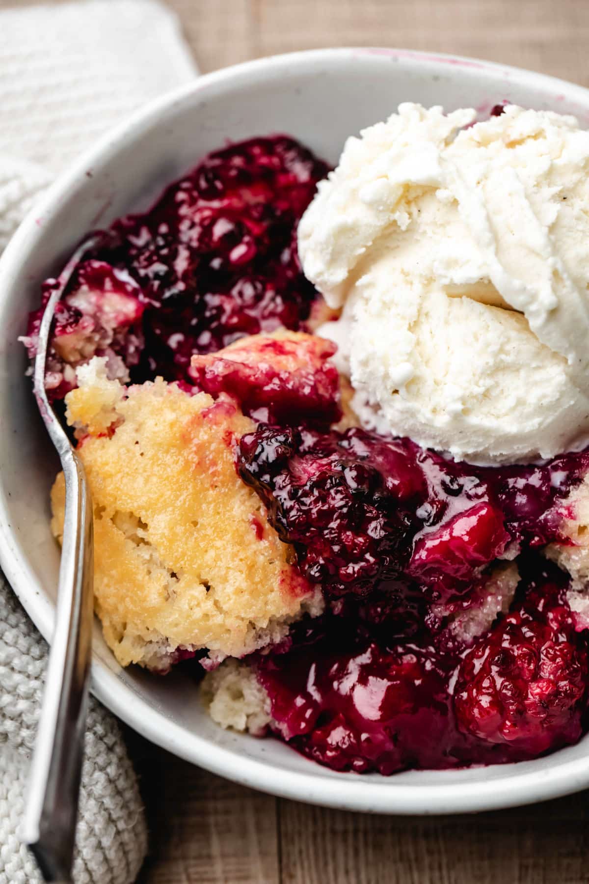 Blackberry cobbler 4 1200.jpg