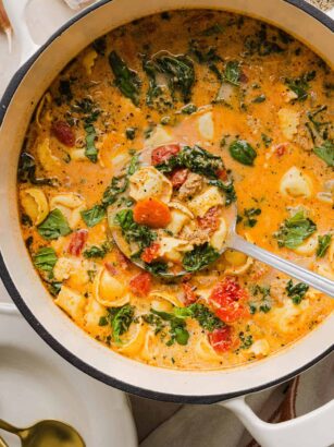 Creamy tortellini soup 6.jpg