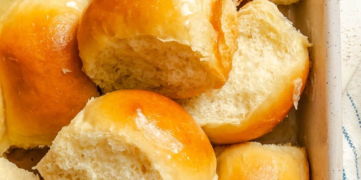 Bread machine dinner rolls 14 100.jpg