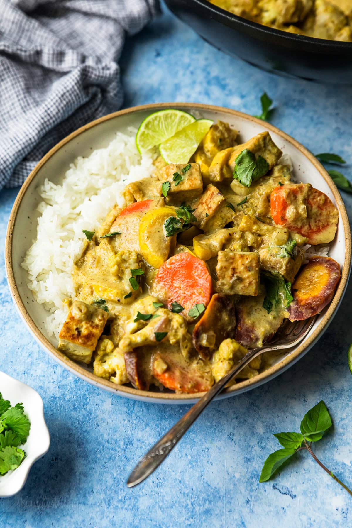 Green curry tofu with vegetables 16.jpg
