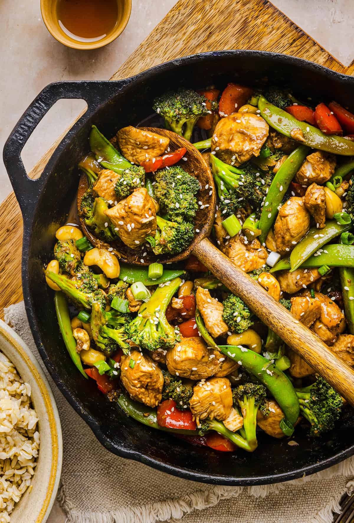 Sauté de Poulet aux Noix de Cajou Sain
