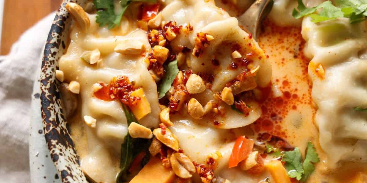 Coconutcurrydumplingsoup 5.jpg