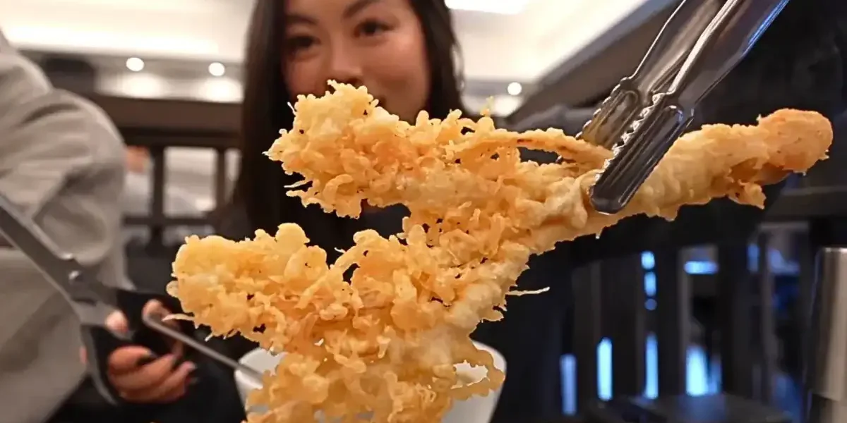 Gangnam must try foods nonhyeon samgyetang fried ginseng 1daxoetz1t3qxrf oeer0tfommxe9yn9u.webp.webp