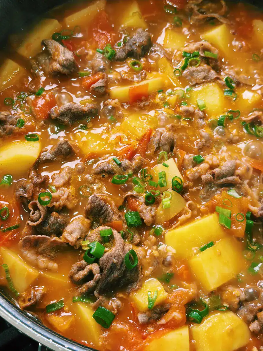 Speedy beef tomato stew serve 1uszpdl2jr6bplteug9iwt3kycvqhvkjx.webp.webp