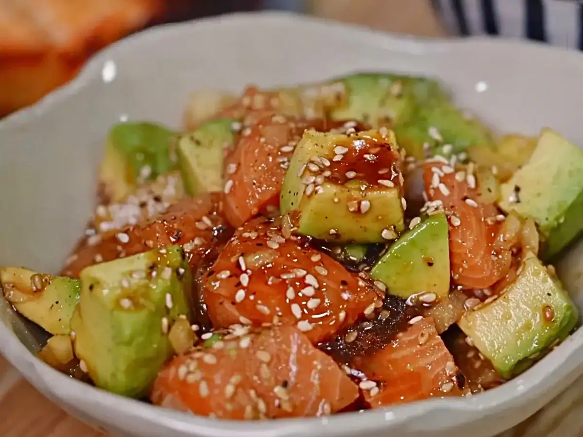 Wasabi avocado salmon served 1 yhte8am5yvyznjzsemgcprfdr7bkszv.webp.webp