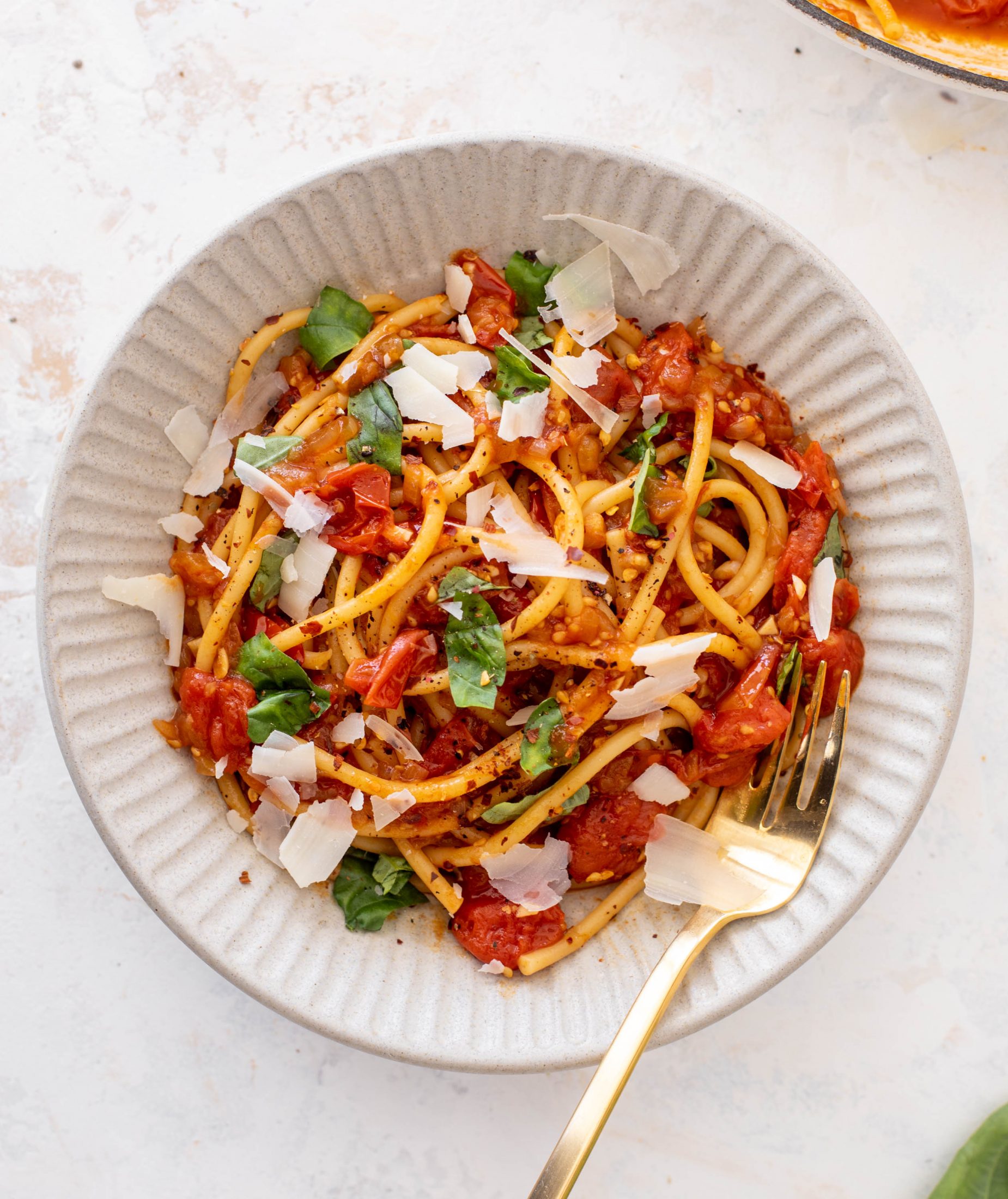 Sauce Tomate d&rsquo;Hiver avec Bucatini
