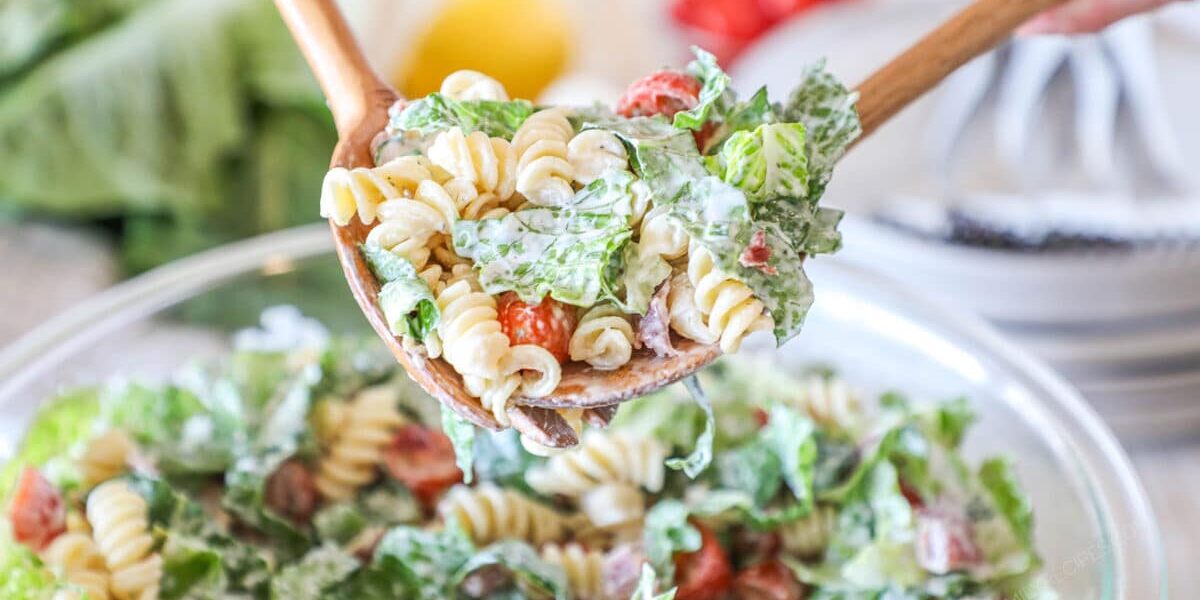Creamy ranch pasta salad horiz.jpg