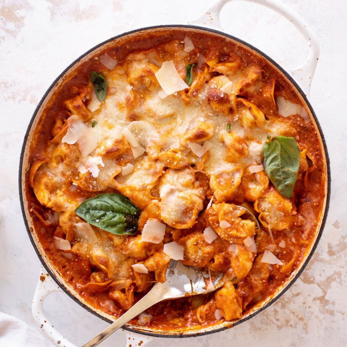 Vodka sauce tortellini 8 scaled.jpg