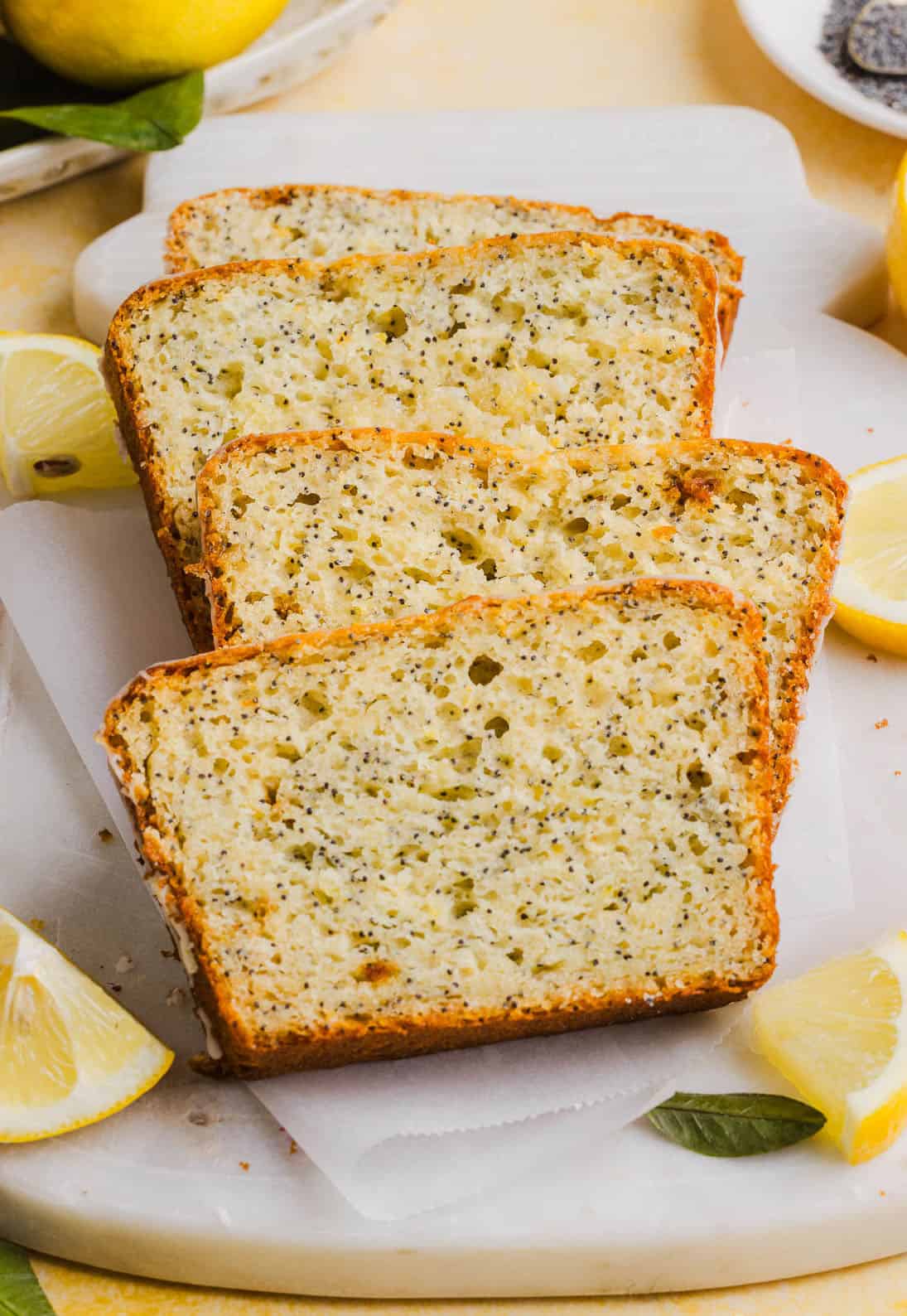 Pain aux graines de pavot et citron sain