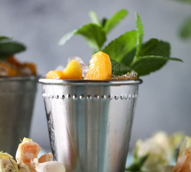 Peach vanilla mint juleps i howsweeteats.com 7 1.jpg