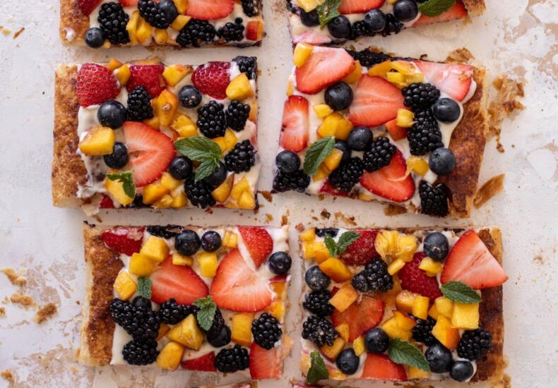 Puff pastry fruit pizza 9 scaled.jpg